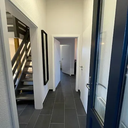 G12 In Eckwarderhoerne Mit Gartenhaus *